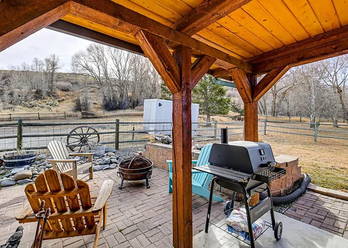 Mtn-view Deck & Fire Pit! 2-cabin Retreat In Ferienhaus *