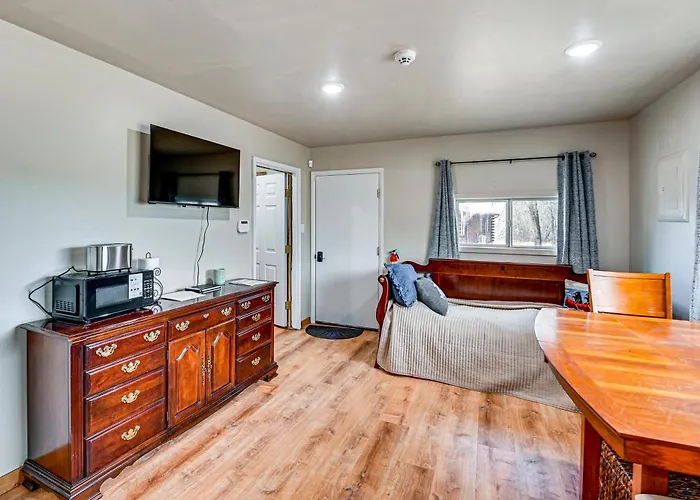 Mtn-view Deck & Fire Pit! 2-cabin Retreat In Cody